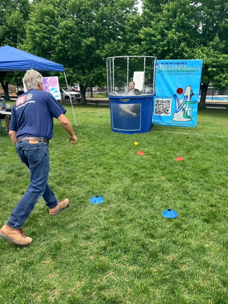 Gsms Mutt Strutt Dunk Tank
